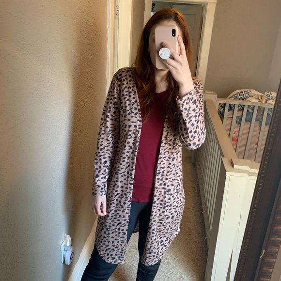 Leopard Print Spring Cardigan - Picture 5 of 10